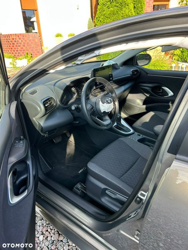 Toyota Yaris - 7