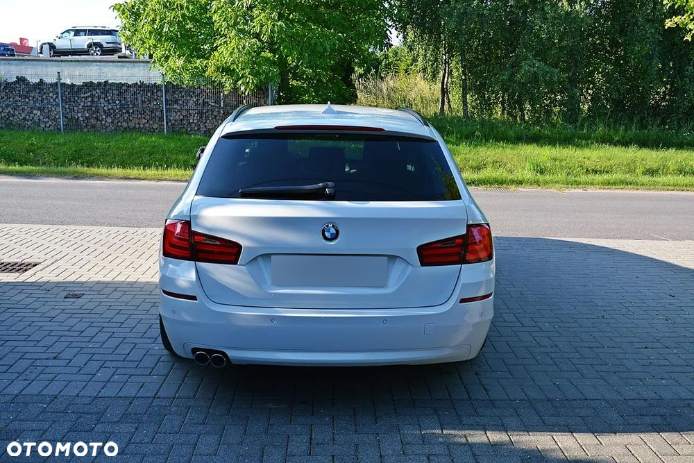 BMW Seria 5 520d Touring BluePerformance Sport-Aut - 13