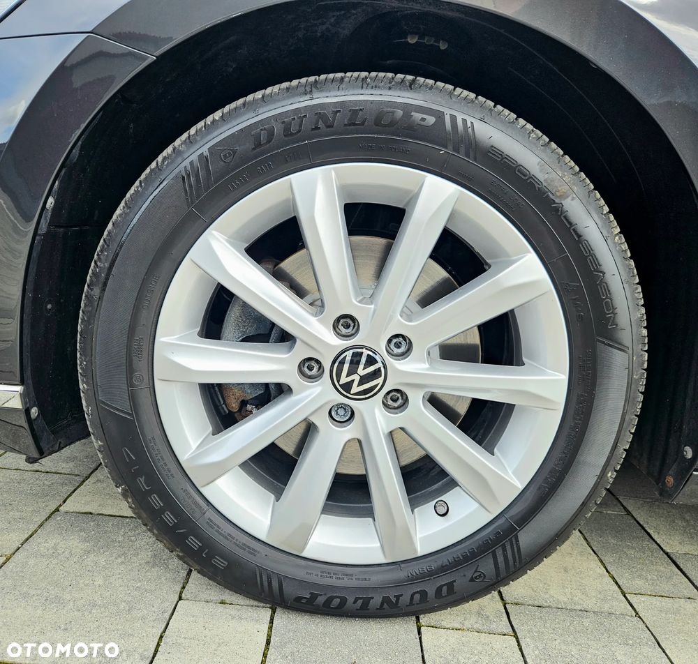Volkswagen Passat - 17