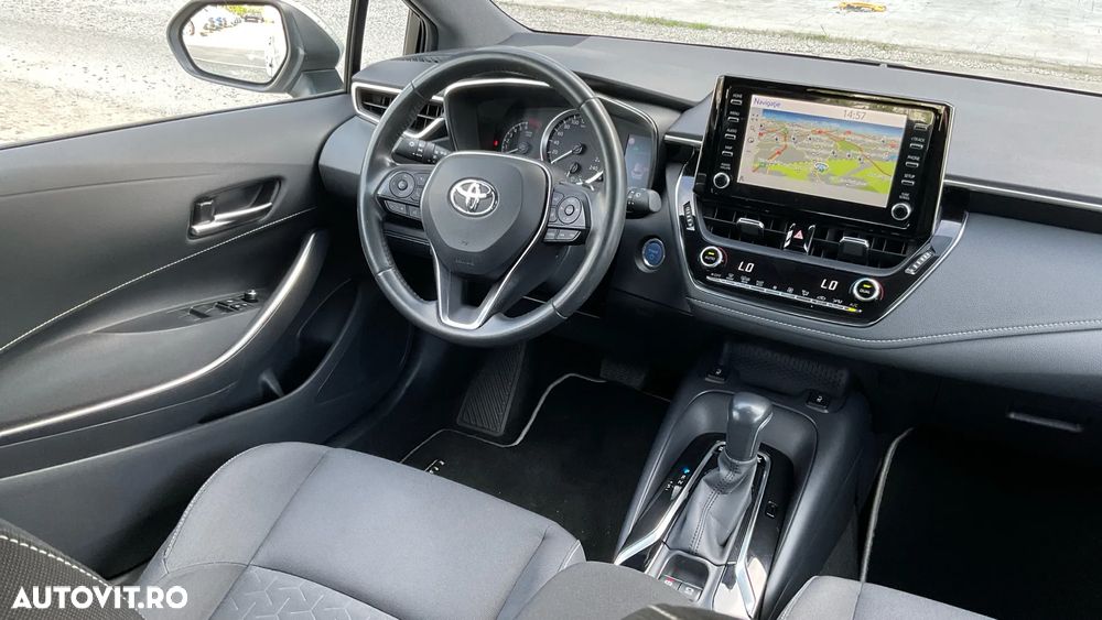 Toyota Corolla 2.0 Business Edition - 22
