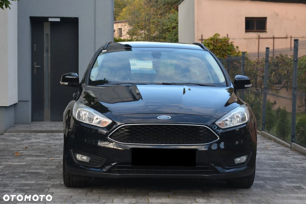 Ford Focus 1.0 EcoBoost Titanium - 24