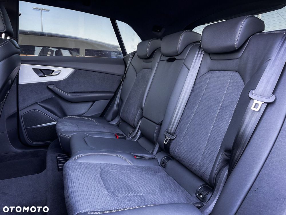 Audi Q8 - 40