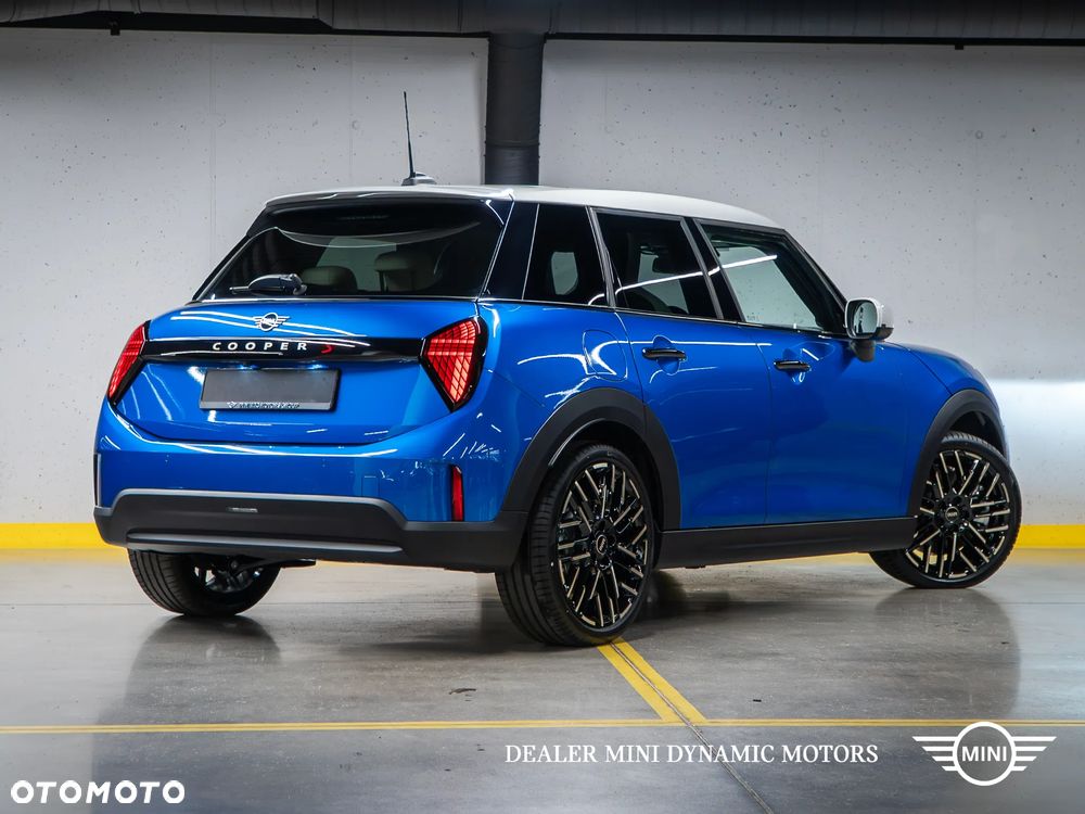 MINI Cooper S Favoured Trim - 5