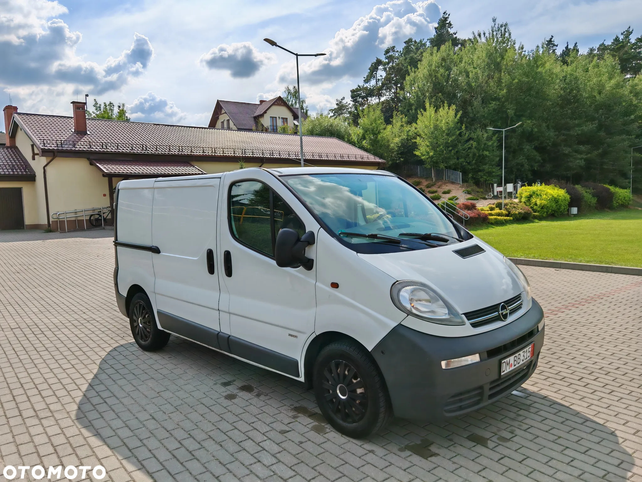 Opel Vivaro - 11