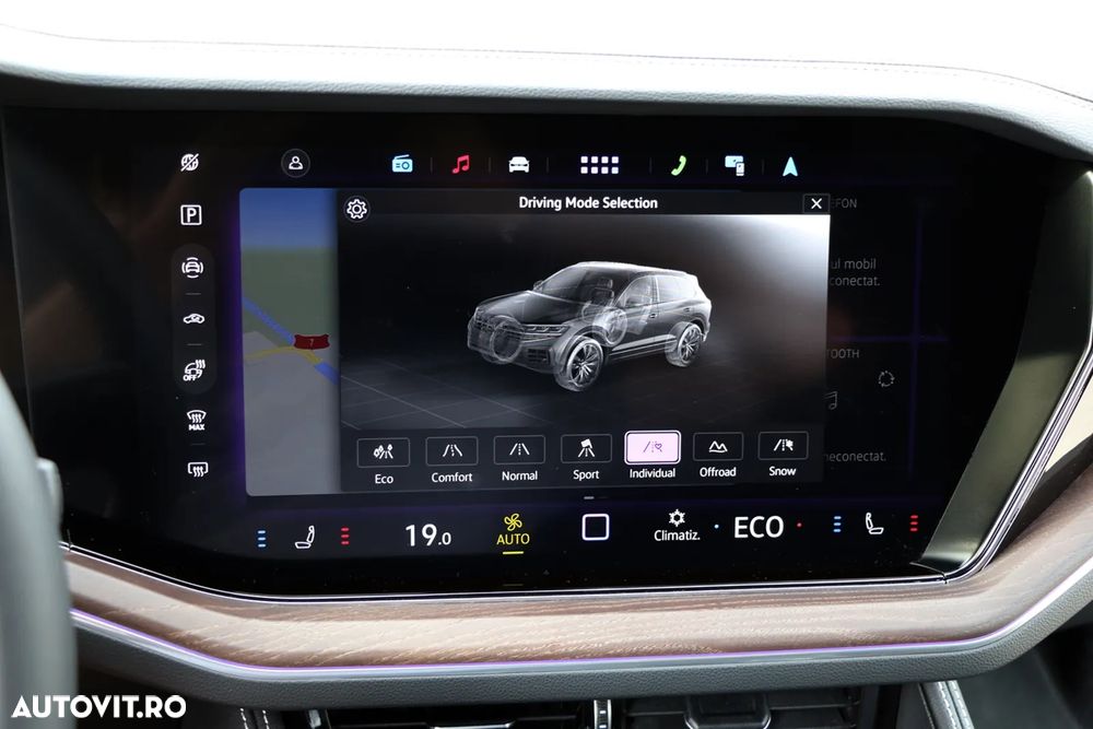 Volkswagen Touareg V6 TSI 4MOTION Elegance - 31