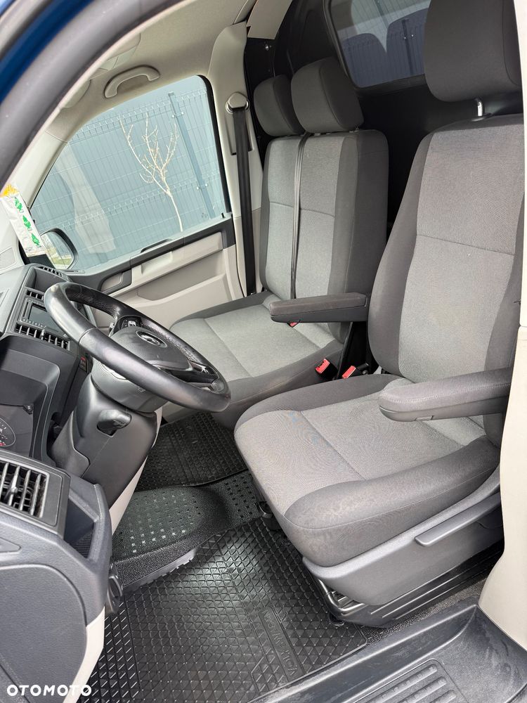 Volkswagen Transporter - 9
