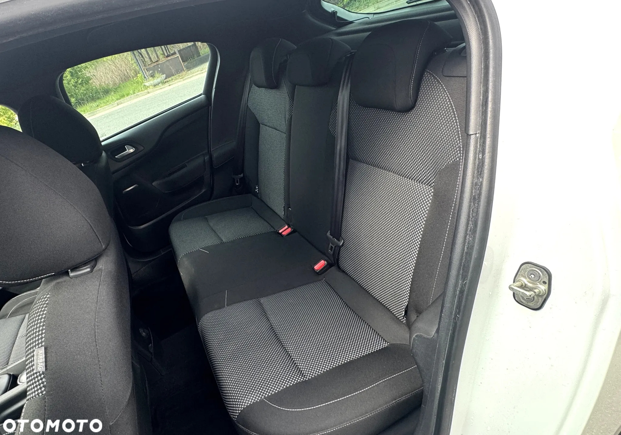 Citroën DS4 Crossback PureTech 130 S&S - 33