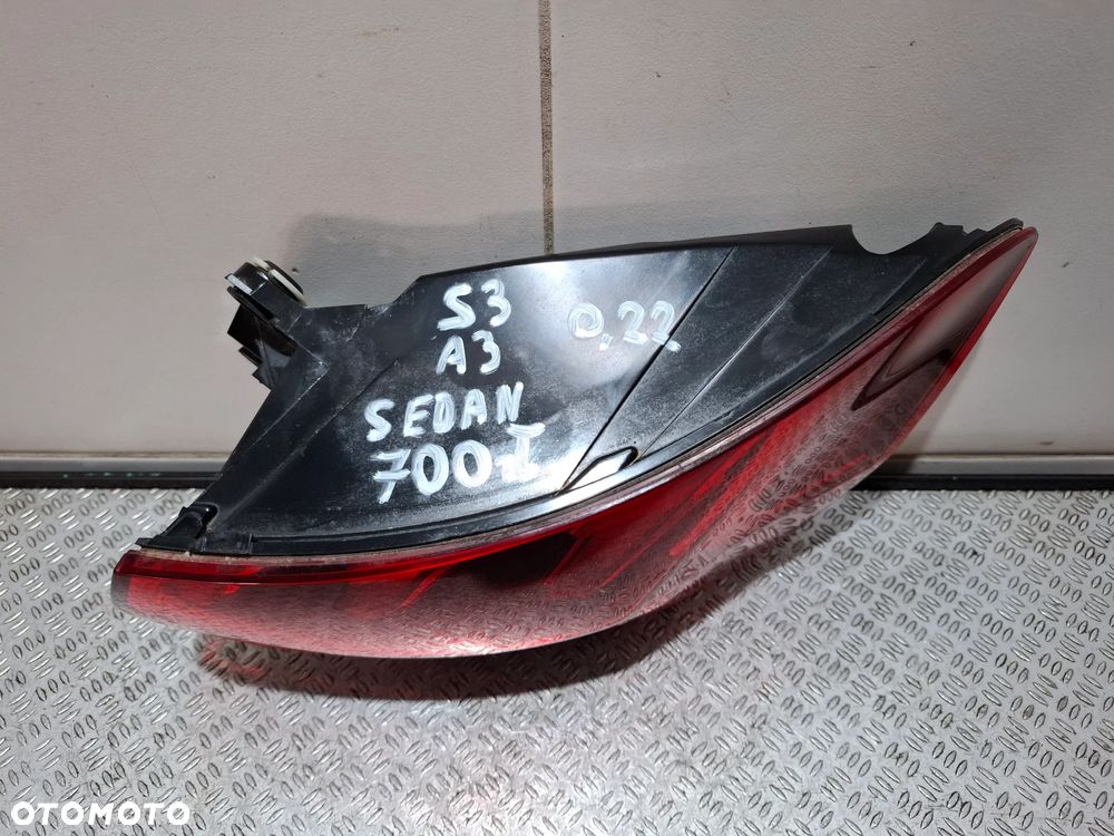 Lampa LED w błotnik prawy tył Audi A3 (sedan)  R 2022 nr 8Y0945208 - 3