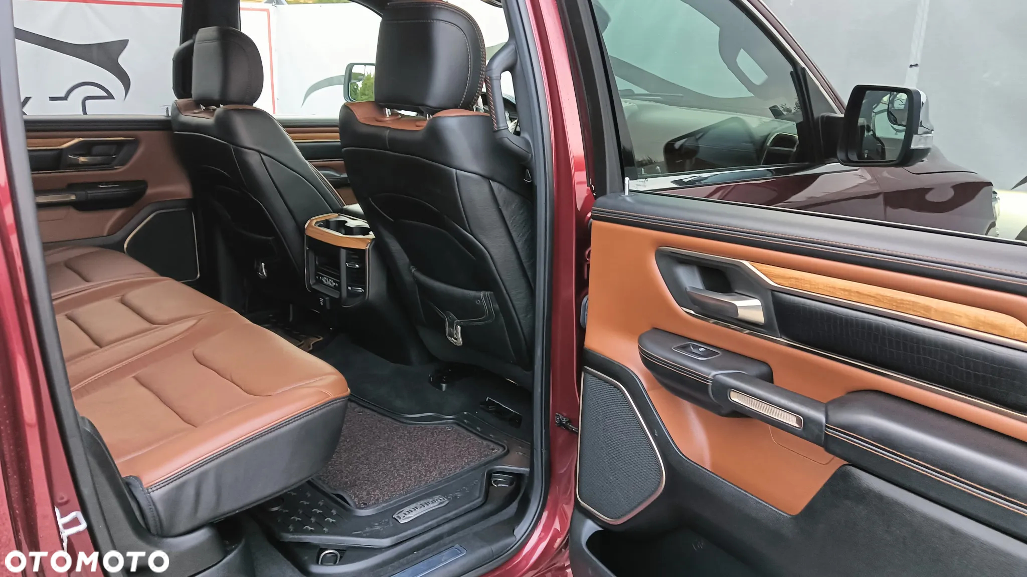 Dodge RAM 1500 5.7 4x4 - 24
