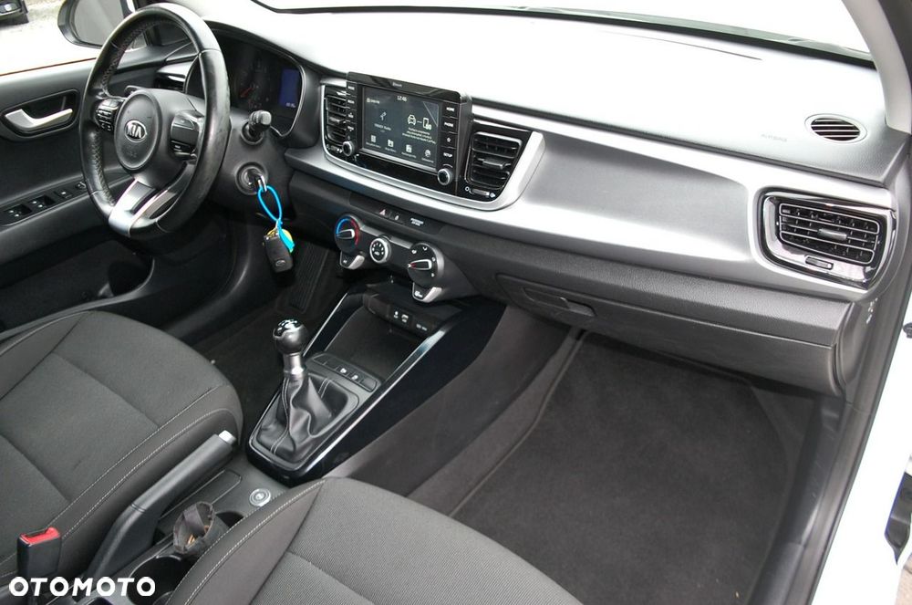 Kia Rio - 26