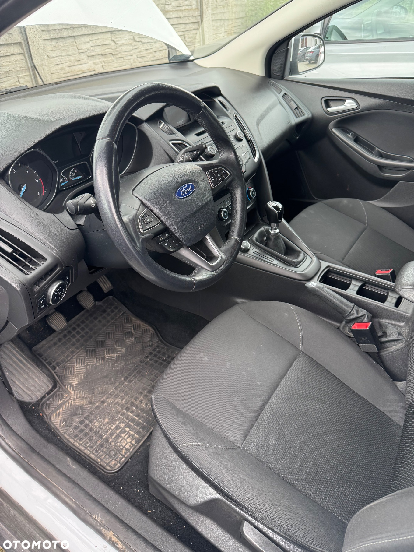 Ford Focus - 8