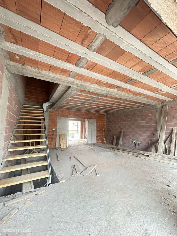 Moradia T4 NOVA,c/ Suíte,Terraços,Garagem, perto do Centro de Braga. - Grande imagem: 2/17