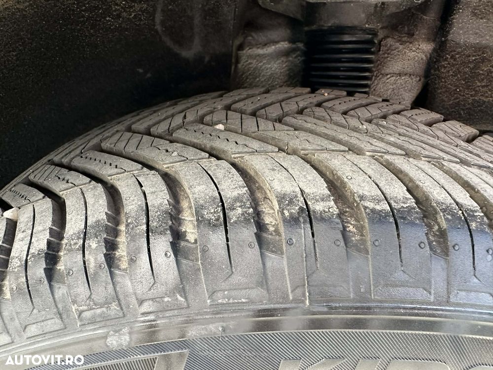 Hyundai Tucson blue 1.6 CRDi 2WD DCT Premium - 13