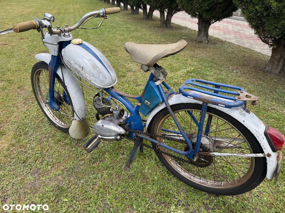 Komar Inny - 1