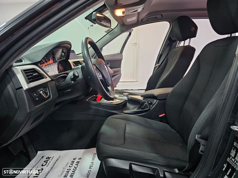 BMW 318 d Line Sport Auto - 11
