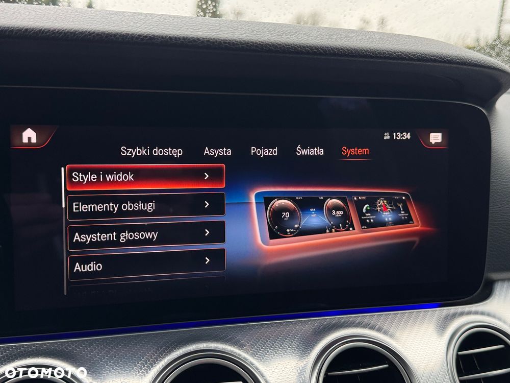 Mercedes-Benz Klasa E 200 9G-TRONIC Exclusive - 31