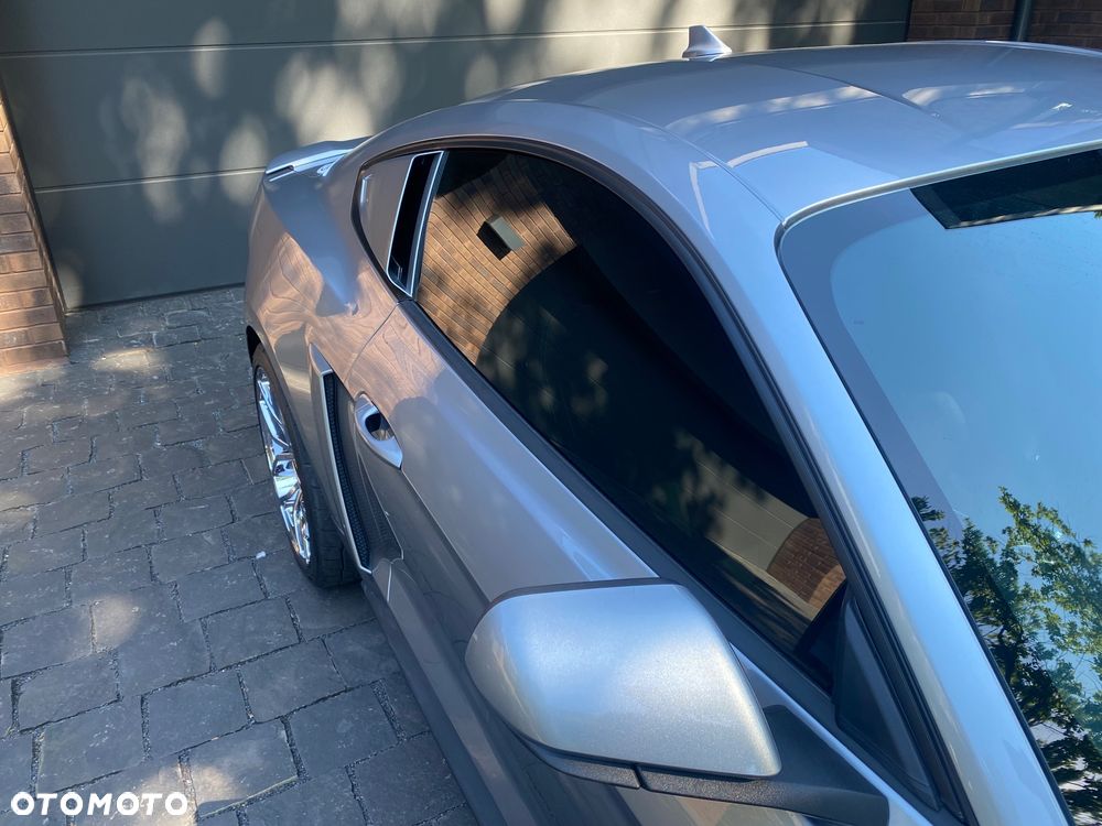 Ford Mustang - 30