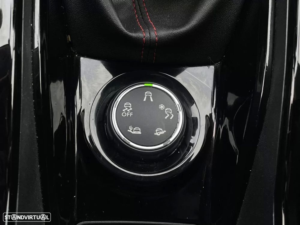Peugeot 2008 1.2 PureTech GT Line - 35