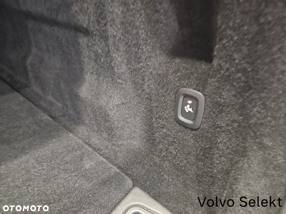 Volvo XC 60 - 35