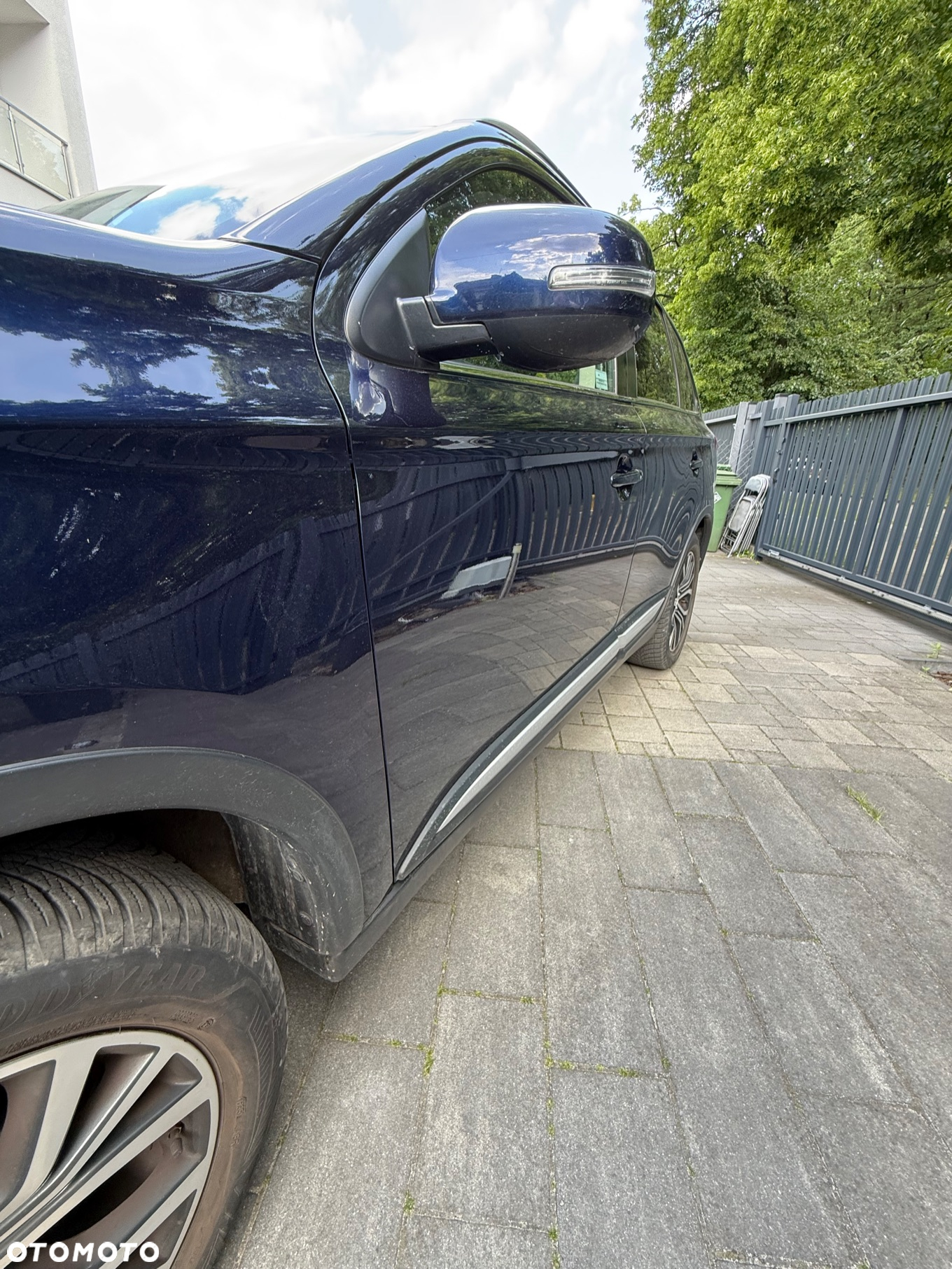 Mitsubishi Outlander 2.0 Instyle + 4WD CVT - 11