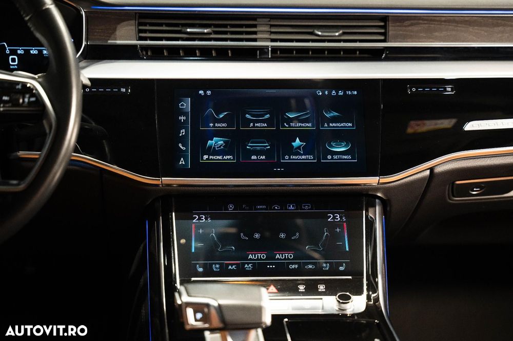 Audi A8 55 TFSI quattro Tiptronic MHEV - 35