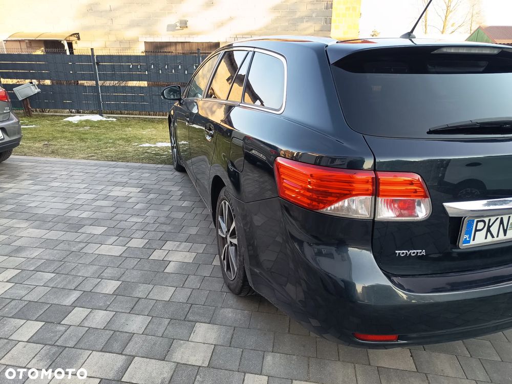 Toyota Avensis 2.0 D-4D Active - 7