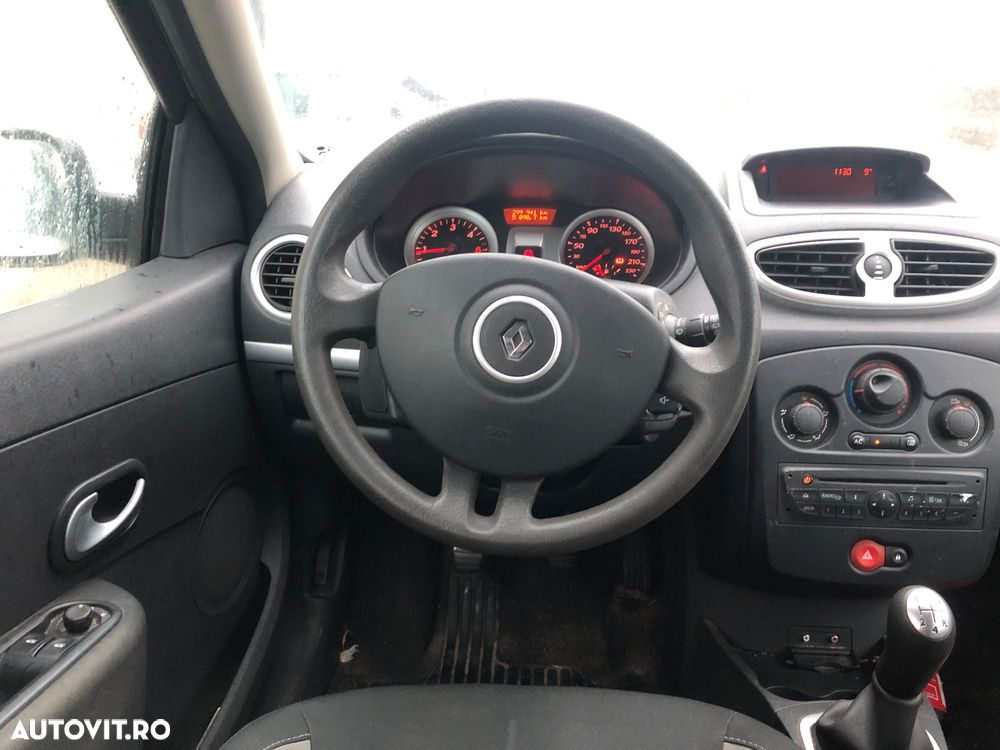 Renault Clio dCi 90 Dynamique - 16