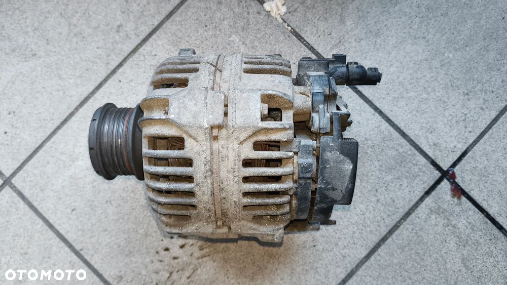 Alternator VW 038903023L 90A Bosch - 1
