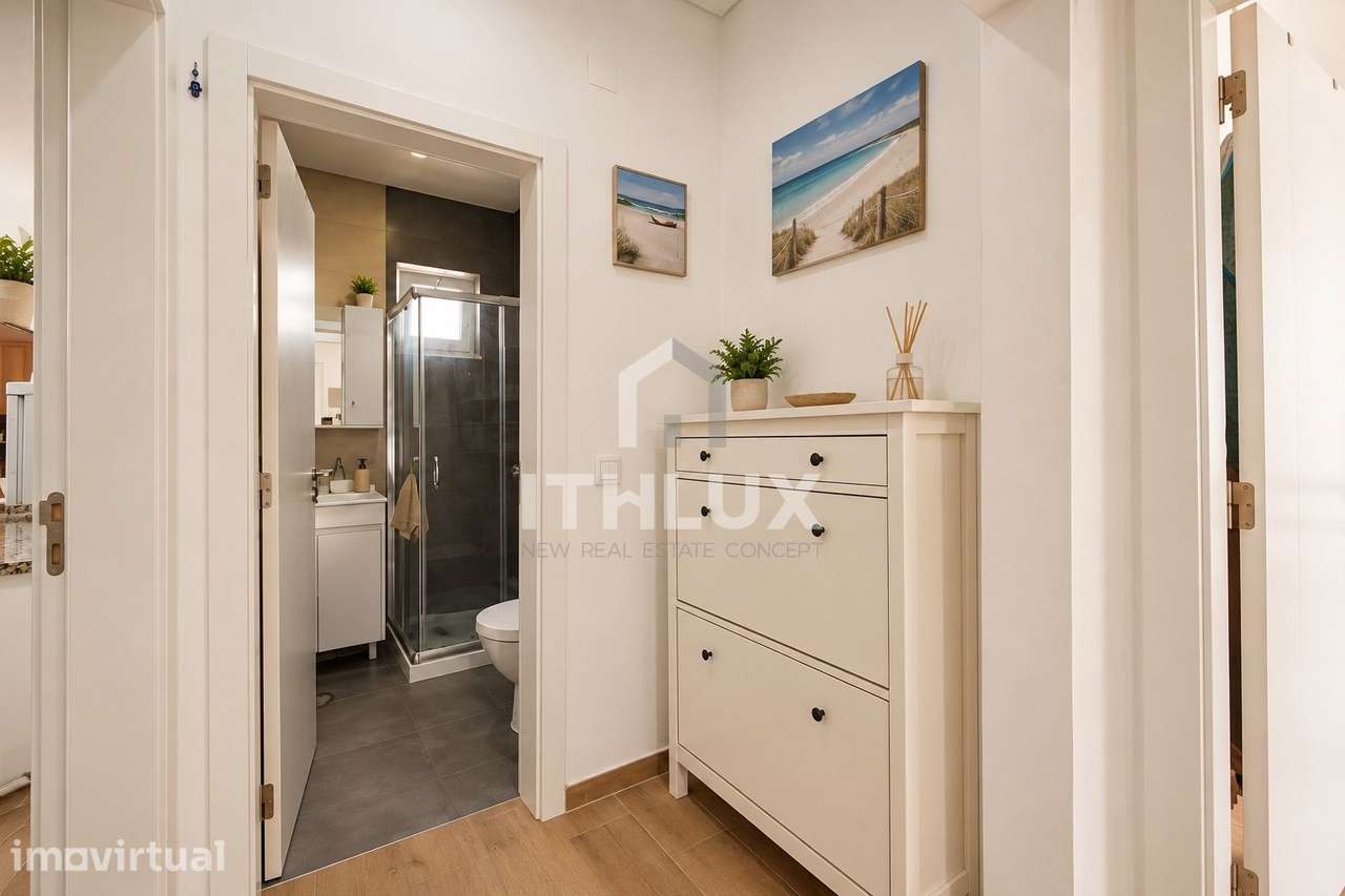Moradia T2 em banda remodelada, com suite e pátio de 30 m² - Grande imagem: 4/35