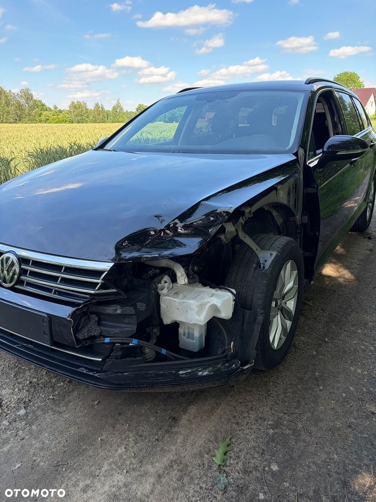 Volkswagen Passat 2.0 TDI SCR DSG Highline - 3