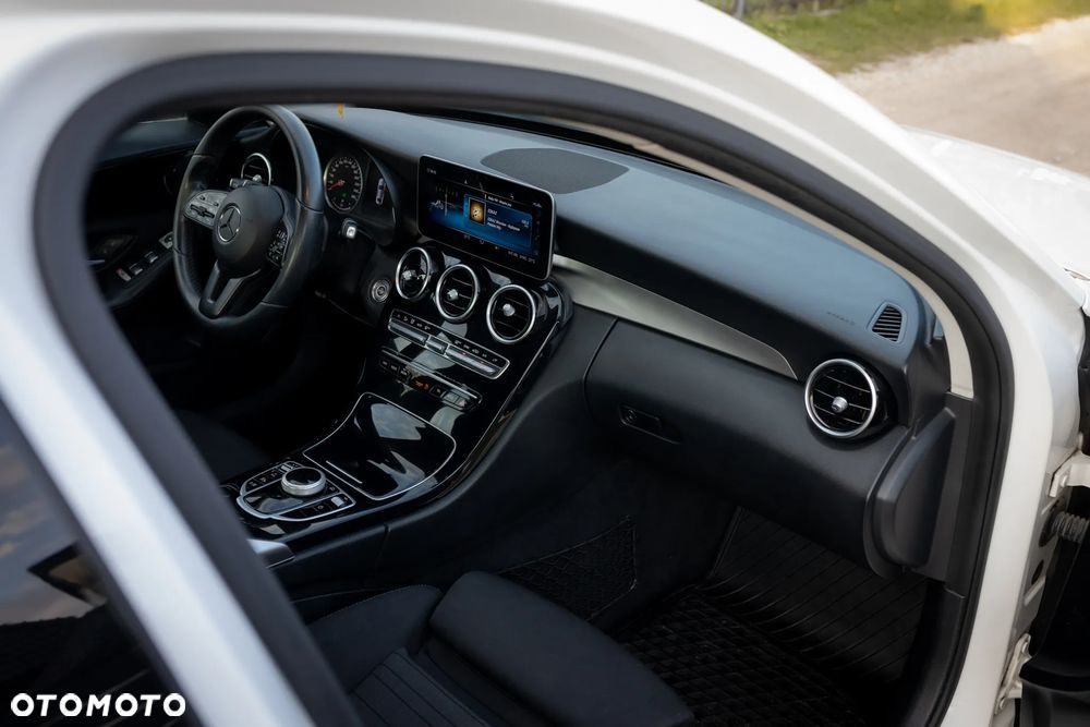 Mercedes-Benz Klasa C 160 9G-TRONIC - 14