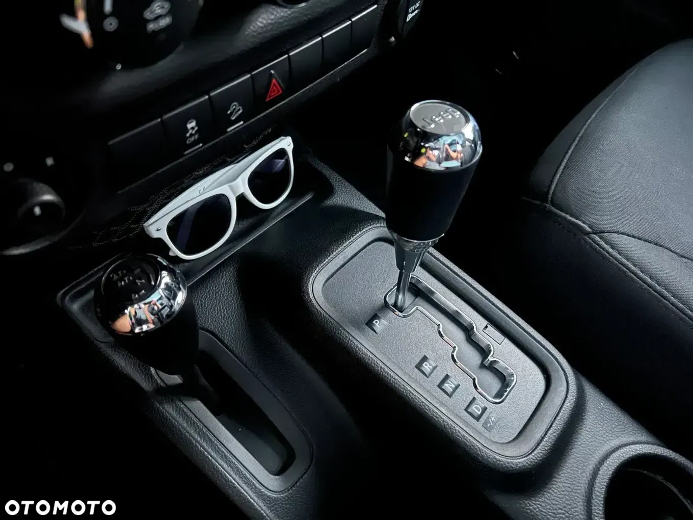 Jeep Wrangler 3.6 Unlim X - 32