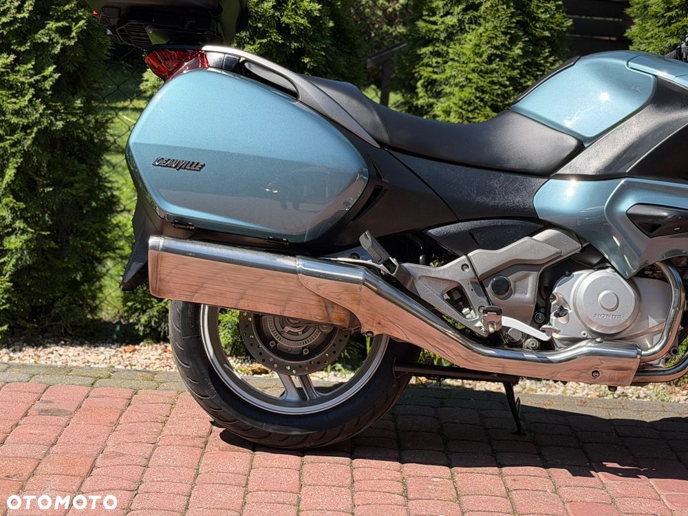 Honda NT - 9
