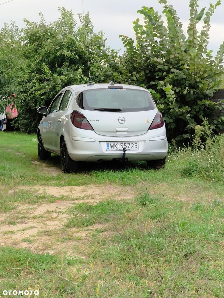 Opel Corsa 1.2 16V Cosmo - 1