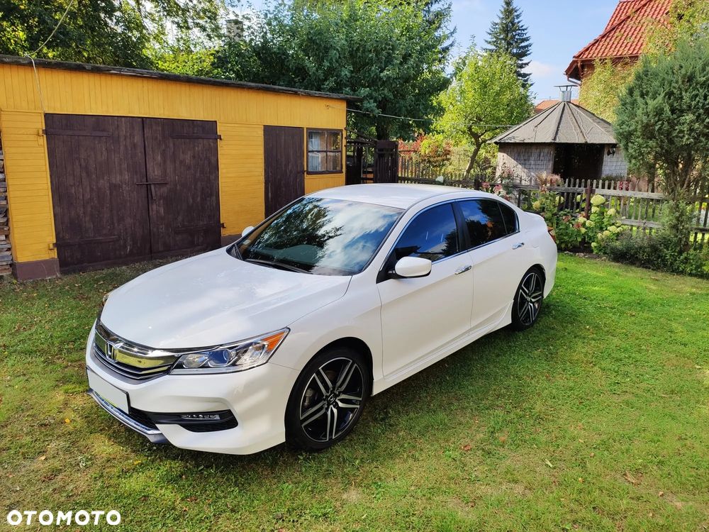 Honda Accord - 1