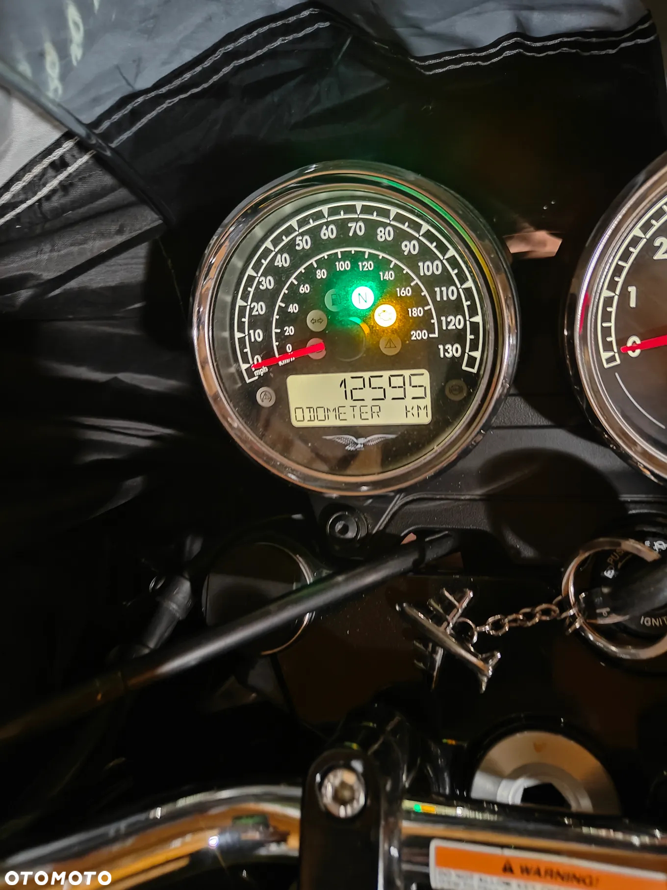 Moto Guzzi V7 - 12