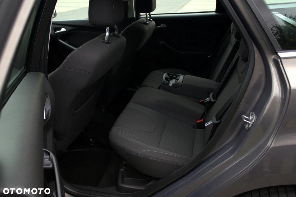 Ford Focus SW 1.6 TDCi DPF S&S Titanium - 22