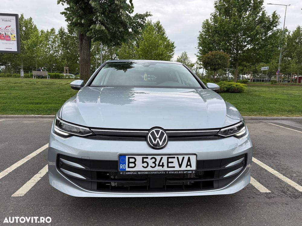 Volkswagen Golf 1.5 eTSI DSG MHEV Life - 3