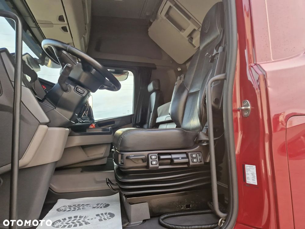 Scania R450/ 2021r/ 110Tyskm/ FULL PODUSZKA/ SKÓRY/ BAKI 1200L/ DWIE LEŻANKI/ KLIMA POSTOJOWA/ BAKI 1200L - 11