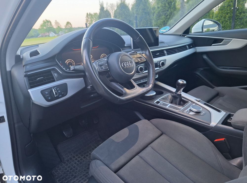 Audi A4 Avant 2.0 TDI DPF clean diesel Ambiente - 9