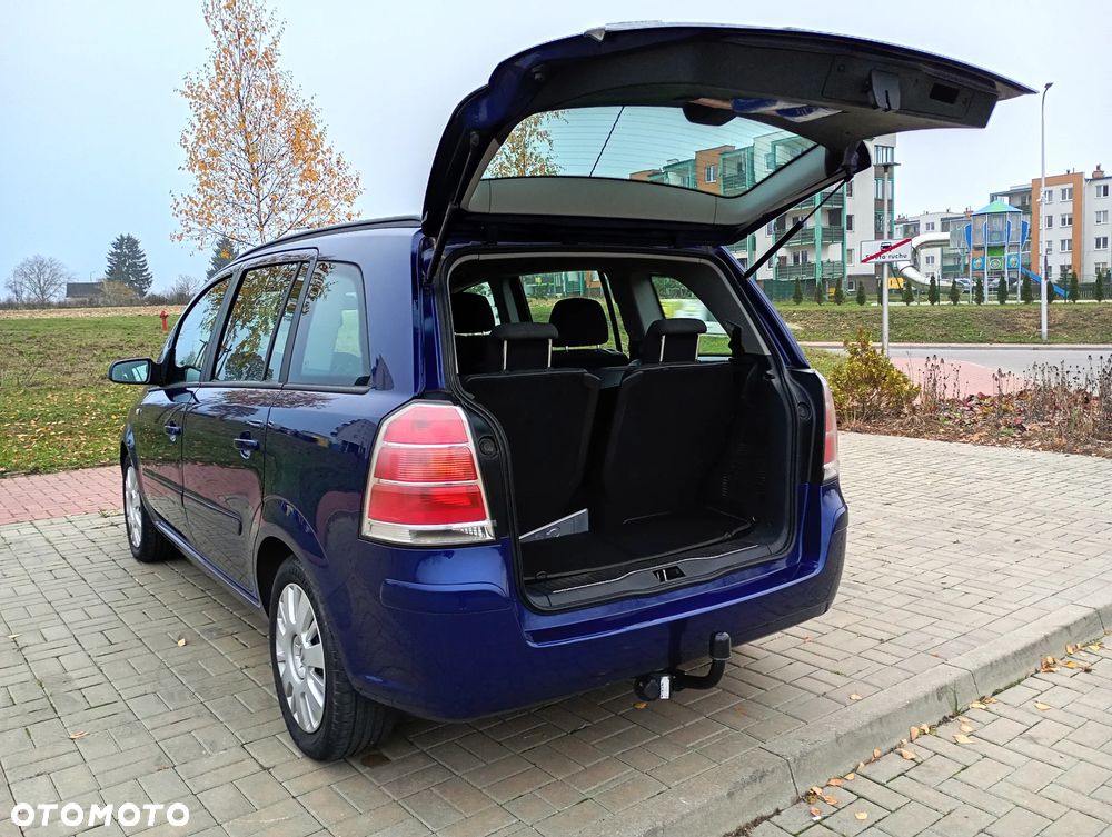 Opel Zafira 1.8 Elegance - 29