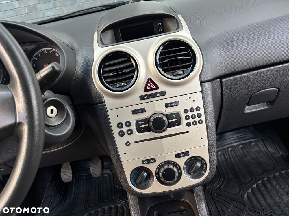 Opel Corsa - 8