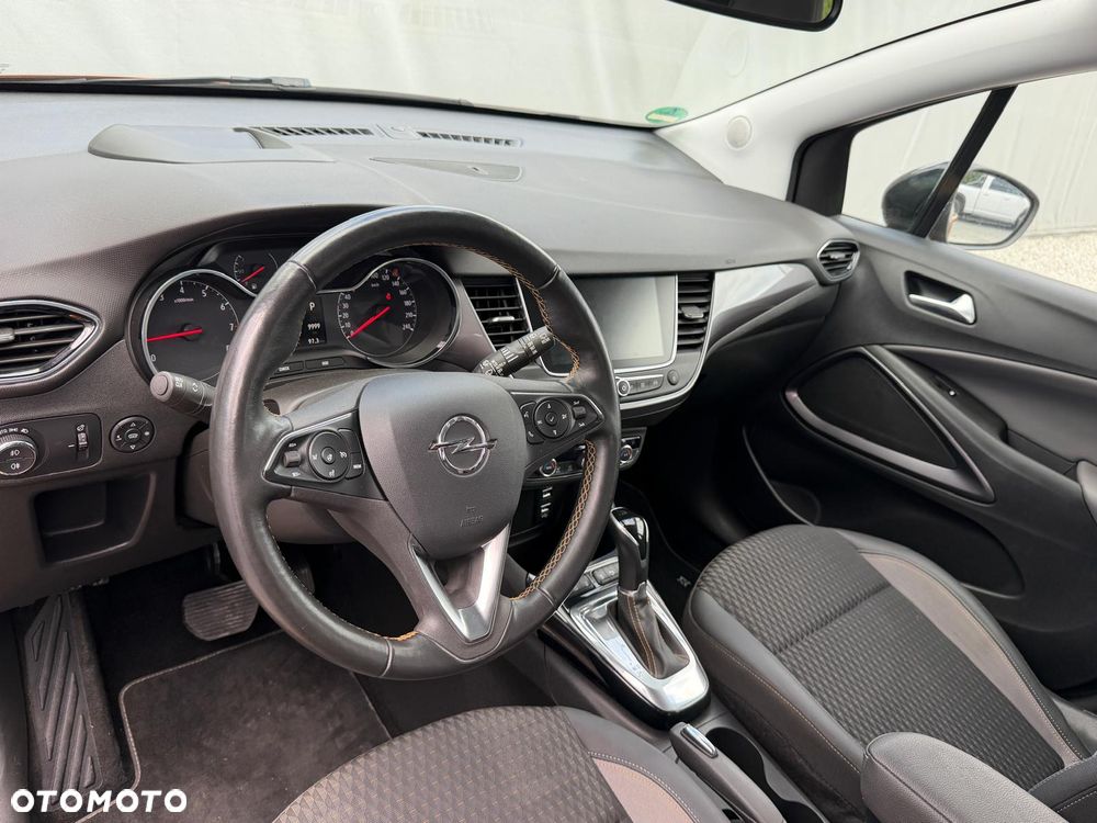 Opel Crossland X 1.2 T Design Line S&S - 19
