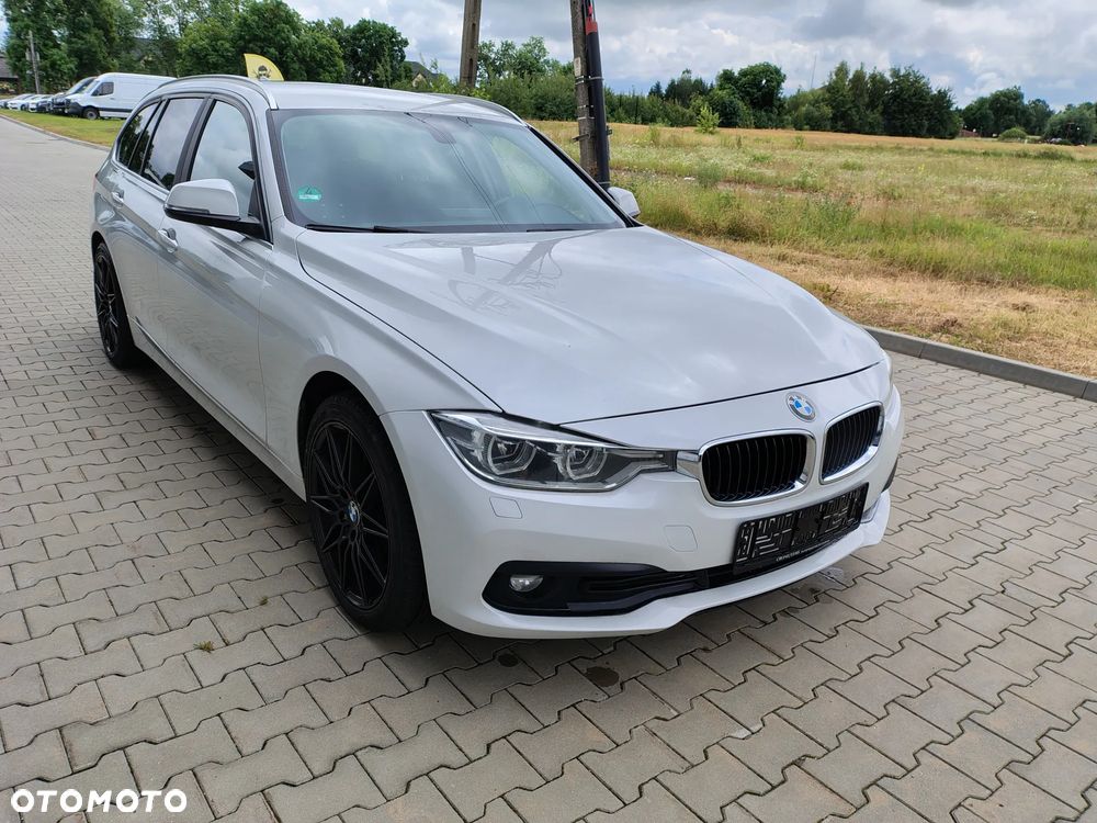 BMW Seria 3 320d Edition Luxury Line Purity - 2