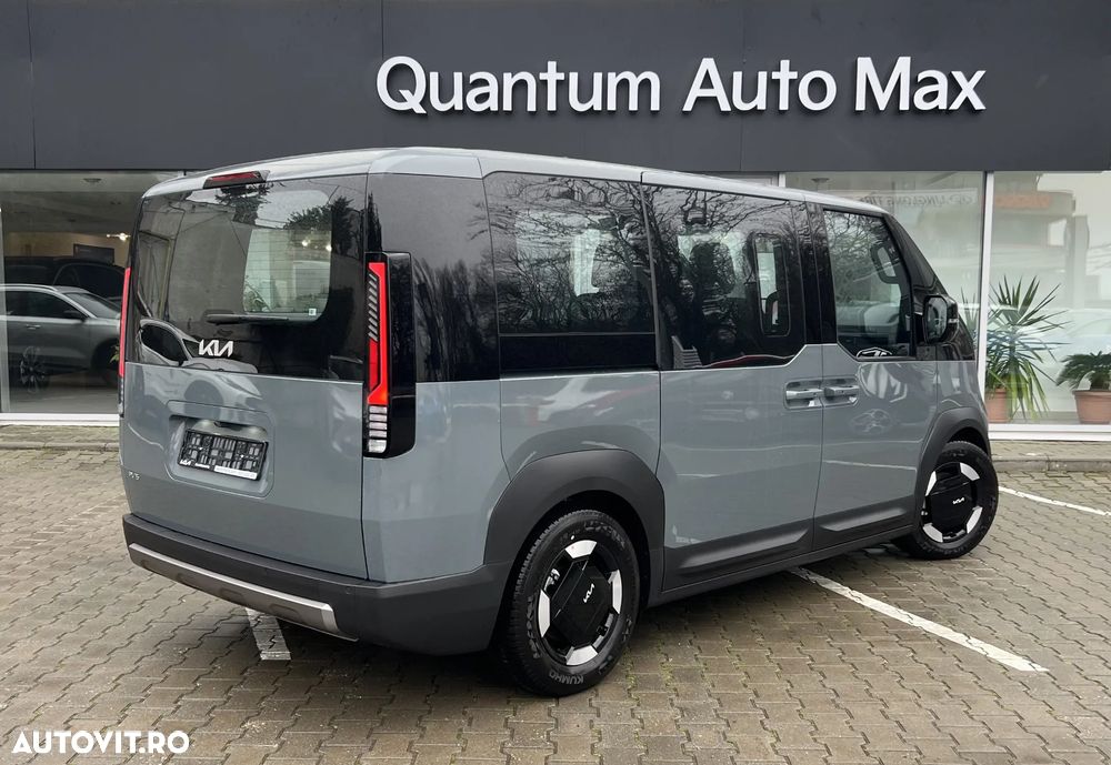 Kia PV5 Passenger - 6