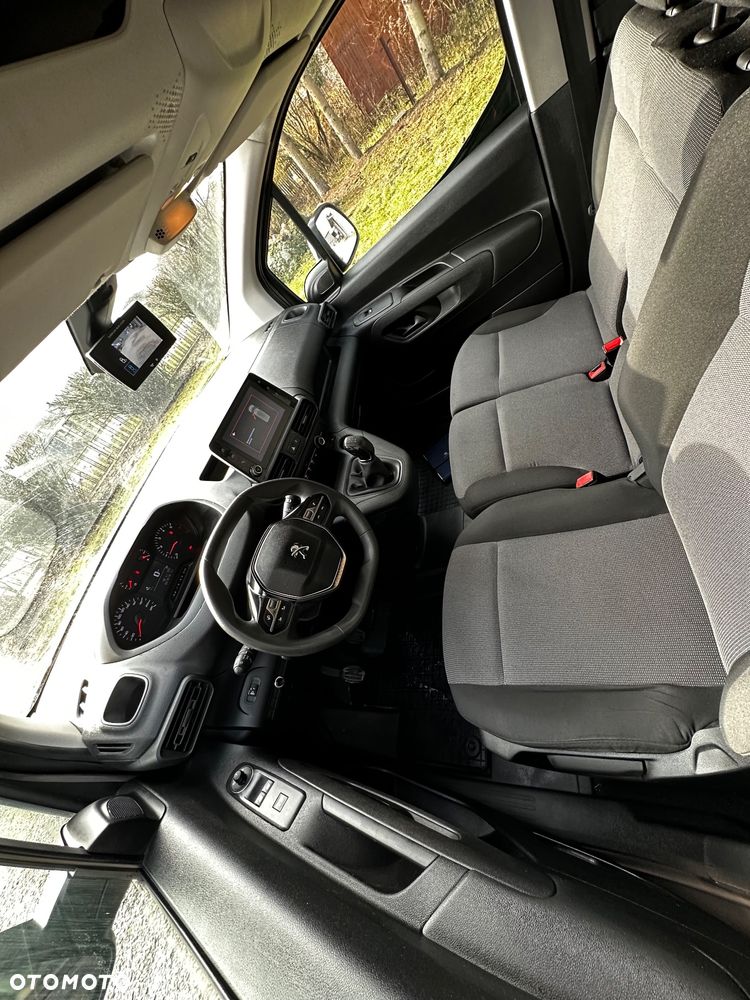 Peugeot PARTNER - 16