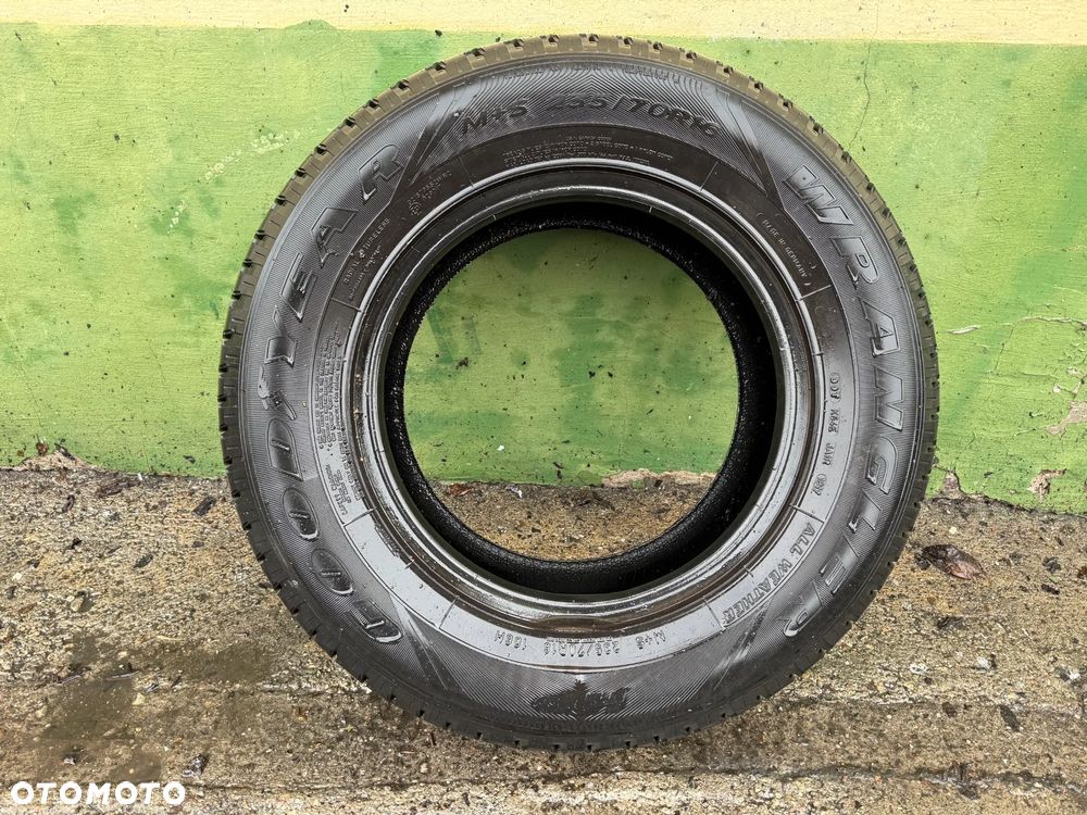 Opona całoroczna GoodYear Wrangler hp 235/70 r16 1 sztuka bardzo dobry stan! - 2