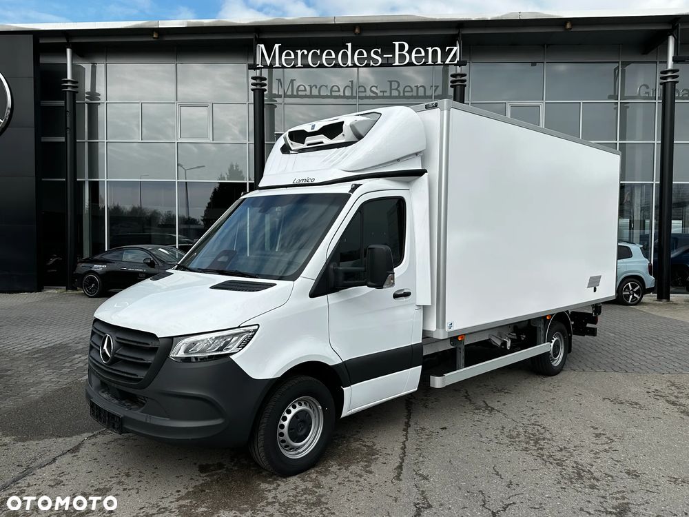Mercedes-Benz Sprinter - 2