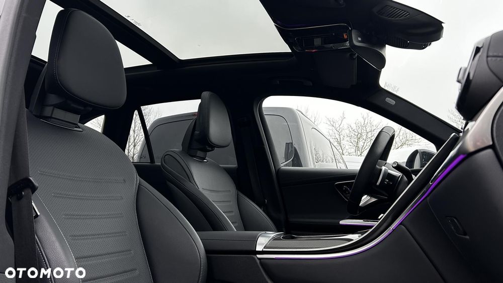 Mercedes-Benz GLC - 26