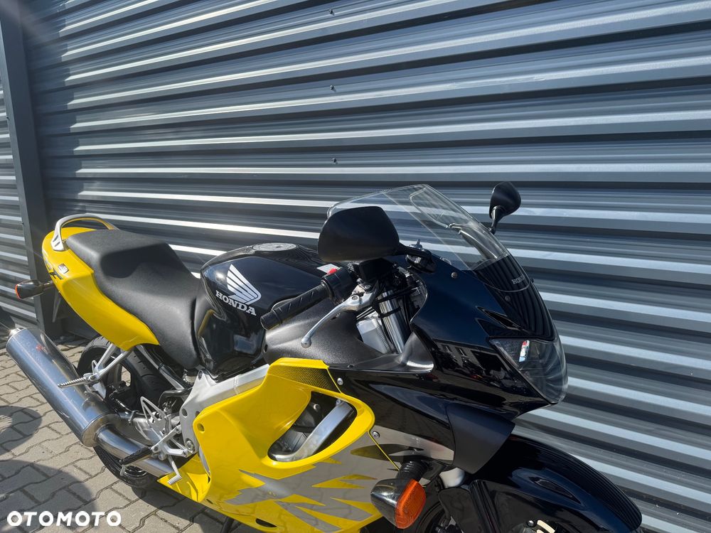 Honda CBR - 8